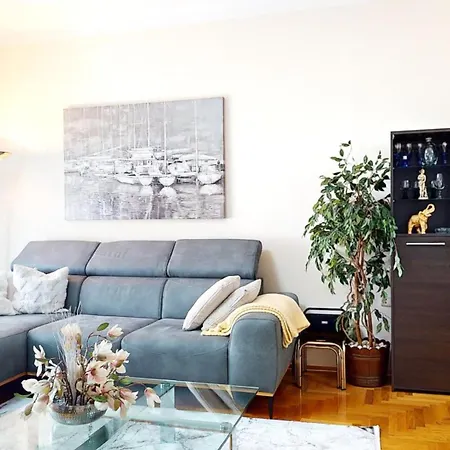 Apartman Stella- Near Center And Bacvice *