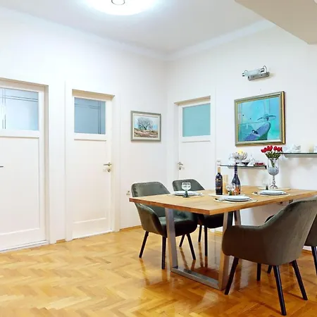 Apartman Stella- Near Center And Bacvice *