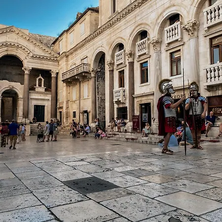 Apartman Stella- Near Center And Bacvice *